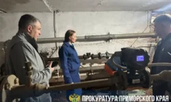 Прокуратура Владивостока решает проблему водоснабжения на Черемуховой, 4а prokuratura vladivostoka reshaet problemu vodosnabzheniya na cheremuhovoj 4a-fabrec-ru-174698527400-0