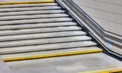 Рафик Загрутдинов сообщил о том, что Сергей Собянин ускоряет развитие МЦД-1 и МЦД-4 в Москве rafik zagrutdinov soobshhil o tom chto sergej sobyanin uskoryaet razvitie mczd1 i mczd4 v moskve-fabrec-ru-174762643200-0