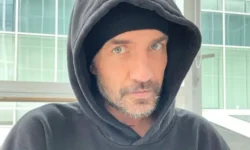 Роман Костомаров начинает новый этап жизни с поддержкой близких и Yamaha roman kostomarov nachinaet novyj etap zhizni s podderzhkoj blizkih i -fabrec-ru-174792026900-0