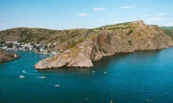 Следственный комитет России расследует происшествие у Балаклавы на мысе Айя, Крым sledstvennyj komitet rossii rassleduet proisshestvie u balaklavy na myse ajya krym-fabrec-ru-174829869300-0