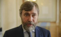 Вадим Новинский раскрыл скандальные детали переговоров с Путиным в 2022 году против Зеленского vadim novinskij raskryl skandalnye detali peregovorov s putinym v 2022 godu protiv zelenskogo-fabrec-ru-174725228200-0