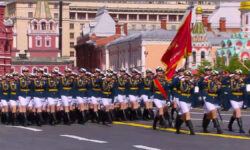 Владимир Путин и легендарный Т-34 возглавили Парад Победы на Красной площади vladimir putin i legendarnyj t34 vozglavili parad pobedy na krasnoj ploshhadi-fabrec-ru-174678785800-0