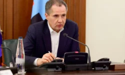 Вячеслав Гладков поддерживает школьные выпускные в уютной атмосфере школ vyacheslav gladkov podderzhivaet shkolnye vypusknye v uyutnoj atmosfere shkol-fabrec-ru-174764969100-0