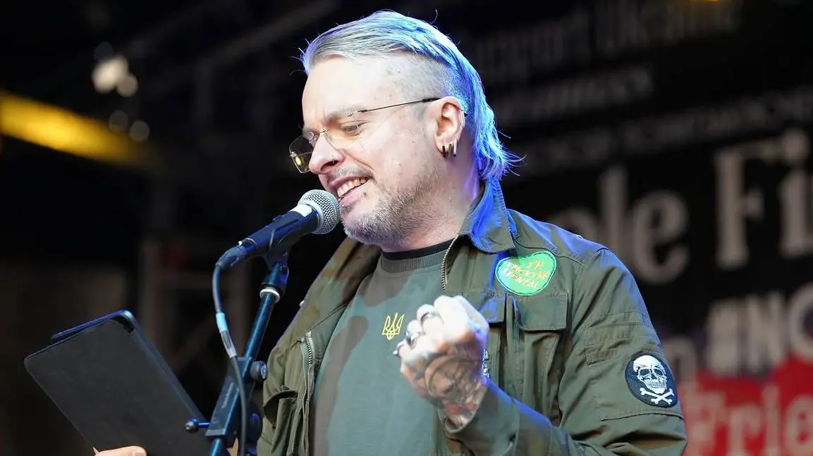 Историка Пивоварова и поэта Дельфинова признали иноагентами в России