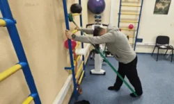 Артем вновь поднимается, и за движение в ЦГКБ № 3 Екатеринбурга идет битва artem vnov podnimaetsya i za dvizhenie v czgkb 3 ekaterinburga idet bitva-fabrec-ru-0