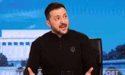 Дмитрий Белик о недостойном поведении Владимира Зеленского и реакция Госдумы dmitrij belik o nedostojnom povedenii vladimira zelenskogo i reakcziya gosdumy-fabrec-ru-174895355500-0