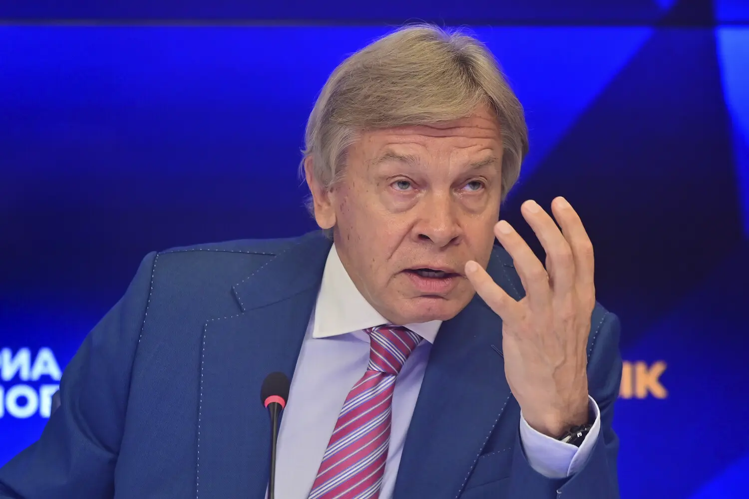 Дональд Трамп обсуждает события в Иране и роль США и Израиля-0