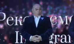 Евгений Петросян и Татьяна Брухунова делятся моментами семейной гармонии evgenij petrosyan i tatyana bruhunova delyatsya momentami semejnoj garmonii-fabrec-ru-174880196300-0