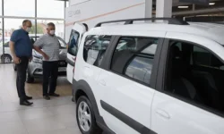 Максим Соколов подытожил итоги продаж Lada и отметил позитивные перспективы для АвтоВАЗа maksim sokolov podytozhil itogi prodazh i otmetil pozitivnye perspektivy dlya avtovaza-fabrec-ru-174895234400-0