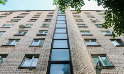 На Просторной улице завершается капитальный ремонт домов с новыми лифтами и комфортом na prostornoj ulicze zavershaetsya kapitalnyj remont domov s novymi liftami i komfortom-fabrec-ru-0