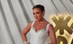 Ольга Бузова и Лада Дэнс удивили фанатов скандалом вокруг Baby Tonight olga buzova i lada dens udivili fanatov skandalom vokrug -fabrec-ru-0