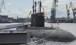 podvodnaya lodka novorossijsk uspeshno pogruzilas dlya flotov-fabrec-ru-174886965900-0