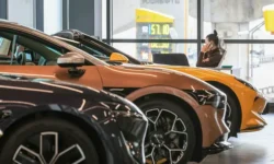 Сергей Целиков и Николай Иванов отметили изменения на рынке новых авто sergej czelikov i nikolaj ivanov otmetili izmeneniya na rynke novyh avto-fabrec-ru-0