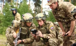 Свердловская область поздравляет победителей при поддержке Движения Первых sverdlovskaya oblast pozdravlyaet pobeditelej pri podderzhke dvizheniya pervyh-fabrec-ru-0