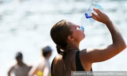 Алексей Парамонов дает советы по спасению от жары в Европе aleksej paramonov daet sovety po spaseniyu ot zhary v evrope-fabrec-ru-0
