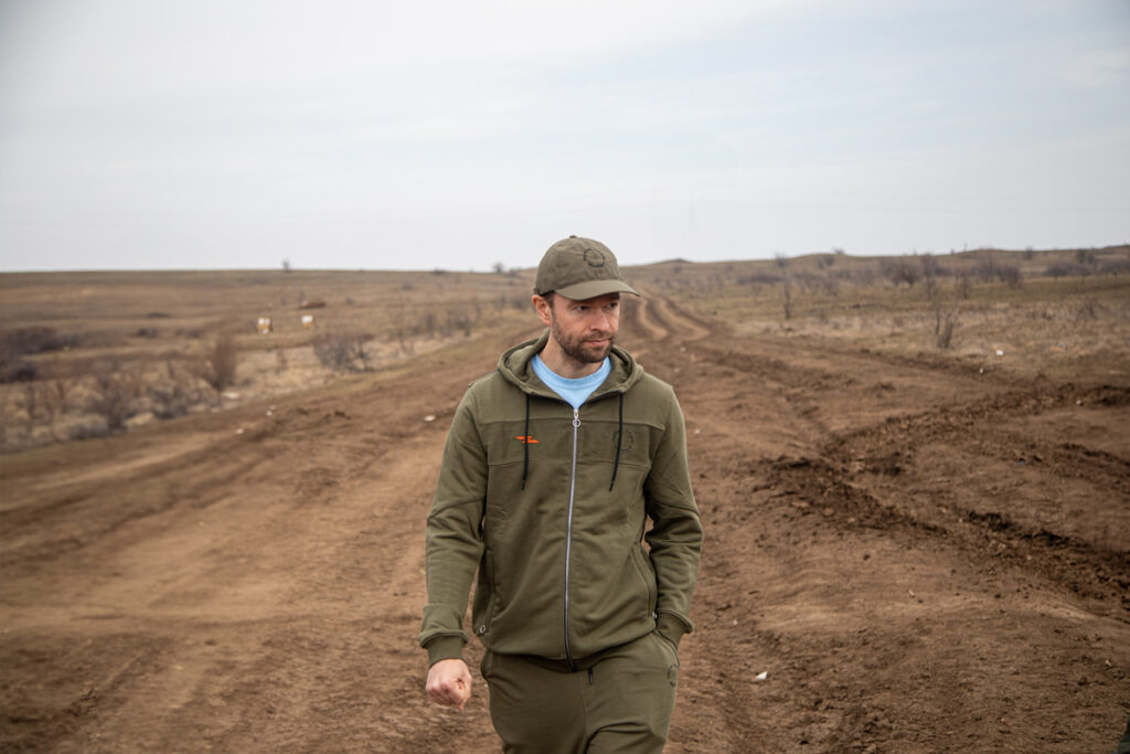 Алексей Вихарев передал фронту «Грозу-леску»