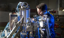 Анатолий Гарбузов и СКТБ ПР презентовали инновационного наземного робота в ОЭЗ «Технополис Москва» anatolij garbuzov i sktb pr prezentovali innovaczionnogo nazemnogo robota v oez tehnopolis moskva-fabrec-ru-0