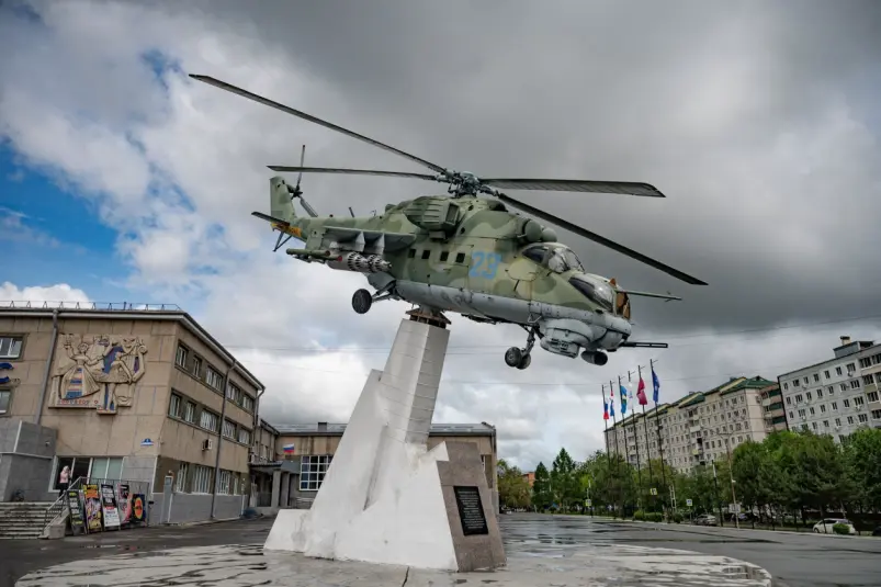 Арсеньев. Памятник Ми-24 у ДК "Прогресс" ИА PrimaMedia