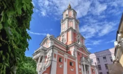 petr biryukov rasskazal o novoj podsvetke hramovogo kompleksa moskvy-fabrec-ru-0