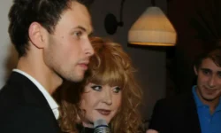 Сергей Савин нашел новый путь на фестивале Сибур с Пугачевой и Дом-2 sergej savin nashel novyj put na festivale sibur s pugachevoj i dom2-fabrec-ru-0