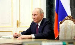 Владимир Путин повлиял на судьбу «Художественной литературы», вызвав интригу в Союзе писателей России vladimir putin povliyal na sudbu hudozhestvennoj literatury vyzvav intrigu v soyuze pisatelej rossii-fabrec-ru-0