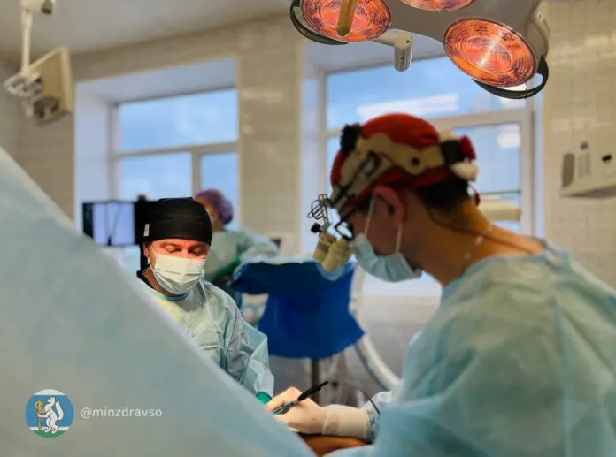 Врачи Свердловского госпиталя для ветеранов войны спасают жизни при травмах-0