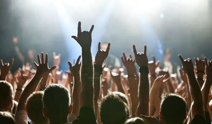 Верните мой 2007-й: плейлист для тех, чей "сентябрь горит"