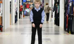 Александр Реут рассказывает о единстве детей в новом ГОСТе школьной формы aleksandr reut rasskazyvaet o edinstve detej v novom goste shkolnoj formy-fabrec-ru-0