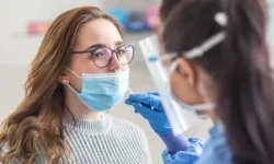 Елена Малинникова и Геннадий Онищенко объяснили, как защититься от «стратус» elena malinnikova i gennadij onishhenko obyasnili kak zashhititsya ot stratus-fabrec-ru-0