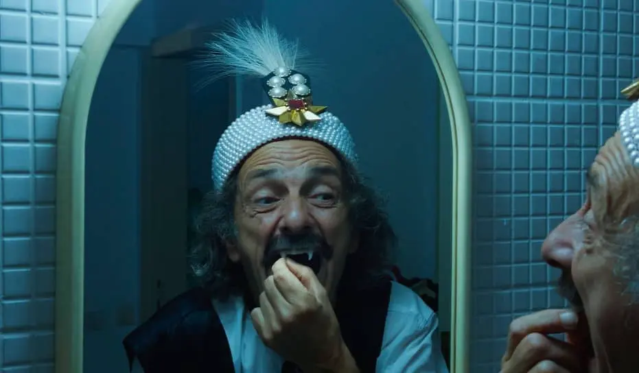 Среди самых ожидаемых картин фестиваля — румынская «Дракула» режиссера Раду Жуде, одного из признанных новых лидеров европейского кино. В ней найдется место и шоковым провокациям, и сюжетам, сгенерированным ИИ