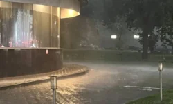 Освежающий ливень в Москве и Подмосковье стал испытанием для нового асфальта osvezhayushhij liven v moskve i podmoskove stal ispytaniem dlya novogo asfalta-fabrec-ru-0