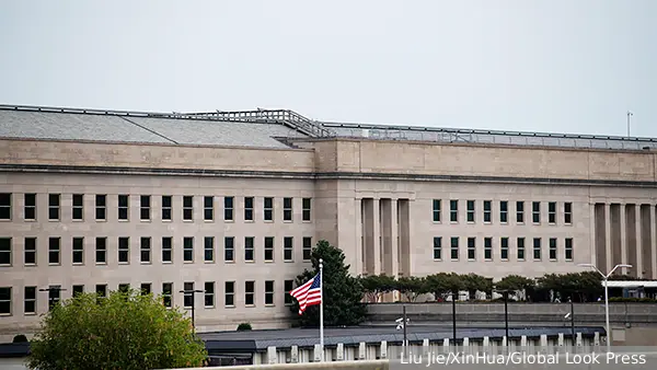 Американист объяснил намерение Трампа переименовать Минобороны США