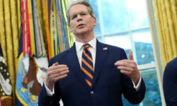 Дональд Трамп, Скотт Бессент и США угрожают России и Китаю новыми санкциями donald tramp skott bessent i ssha ugrozhayut rossii i kitayu novymi sankcziyami-fabrec-ru-0