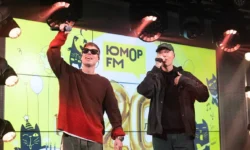 Юмор FM празднует 20 лет, и Вадим Терещук с звездами веселят миллионы yumor prazdnuet 20 let i vadim tereshhuk s zvezdami veselyat milliony-fabrec-ru-0