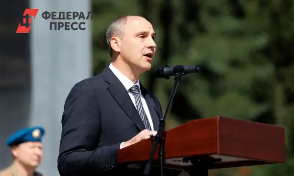 Денис Паслер и Марат Хуснуллин провели обсуждение о развитии трассы М-12 «Восток» в Свердловской области-0