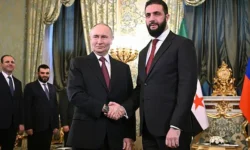 Диалог Асад Аш-Шибани и Владимира Путина о сотрудничестве Сирии и России dialog asad ashshibani i vladimira putina o sotrudnichestve sirii i rossii-fabrec-ru-0