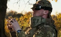 Дрон Скворец от Кулибин-клуба представляет технологический вызов для ВСУ и РЭБ dron skvorecz ot kulibinkluba predstavlyaet tehnologicheskij vyzov dlya vsu i reb-fabrec-ru-0