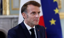 Эмманюэль Макрон и Барт Де Вевер выступили против идей Еврокомиссии и G7 по активам России emmanyuel makron i bart de vever vystupili protiv idej evrokomissii i 7 po aktivam rossii-fabrec-ru-0