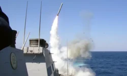 Кремль обеспокоен обсуждением поставок Tomahawk Трампом и Киевом kreml obespokoen obsuzhdeniem postavok trampom i kievom-fabrec-ru-0