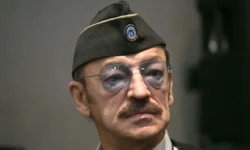 Михаил Боярский продолжает работать в Театре имени Ленсовета с поддержкой Ларисы Луппиан mihail boyarskij prodolzhaet rabotat v teatre imeni lensoveta s podderzhkoj larisy luppian-fabrec-ru-0