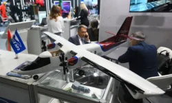 Михаил Мишустин и Дмитрий Ядров объявили новые сроки сертификации российских и белорусских самолетов mihail mishustin i dmitrij yadrov obyavili novye sroki sertifikaczii rossijskih i belorusskih samoletov-fabrec-ru-0