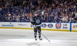 Никита Кучеров из Тампа-Бэй Лайтнинг установил рекорд для россиян в НХЛ nikita kucherov iz tampabej lajtning ustanovil rekord dlya rossiyan v nhl-fabrec-ru-0