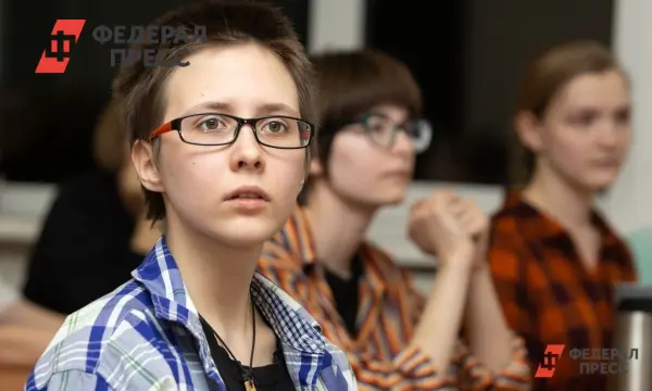 Общество «Знание» и Ксения Шевёлкина открывают школьникам мир АПК-0