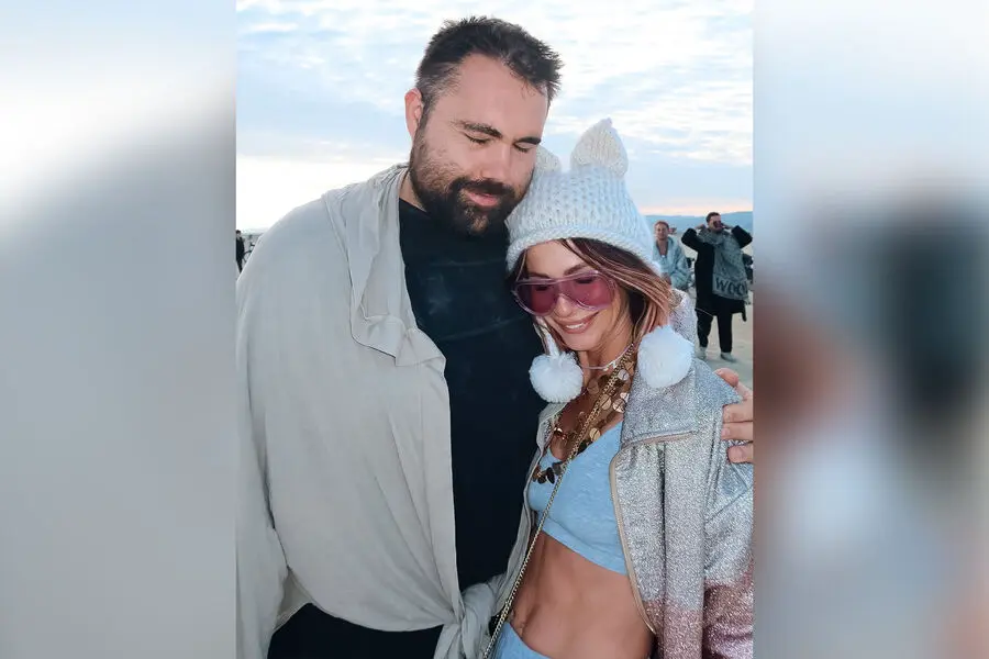 Саша Зверева откровенно рассказала о нюансах брака с Дэном Уолбраном-0