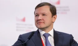 Владимир Ефимов и Сергей Собянин об объявлении КРТ жилой застройки в Таганском районе и Черемушках vladimir efimov i sergej sobyanin ob obyavlenii krt zhiloj zastrojki v taganskom rajone i cheremushkah-fabrec-ru-0