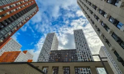 Владимир Ефимов сообщил о строительстве 60 новых жилых домов в Москве vladimir efimov soobshhil o stroitelstve 60 novyh zhilyh domov v moskve-fabrec-ru-0