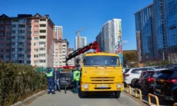 Владивосток и Зеленый Бульвар обеспечивают порядок с помощью эвакуаторов vladivostok i zelenyj bulvar obespechivayut poryadok s pomoshhyu evakuatorov-fabrec-ru-0
