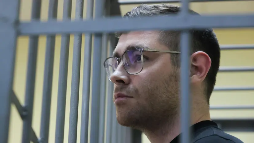 Редактор URA.RU Аллаяров вновь не признал вину по делу о даче взятки