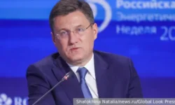 Александр Новак обсудил расширение СПГ-проектов и укрепление угольных поставок с Китаем aleksandr novak obsudil rasshirenie spgproektov i ukreplenie ugolnyh postavok s kitaem-fabrec-ru-0