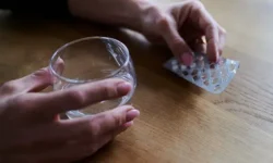 Андрей Кондрахин из Пироговского университета рассказал о вреде самолечения антибиотиками andrej kondrahin iz pirogovskogo universiteta rasskazal o vrede samolecheniya antibiotikami-fabrec-ru-0